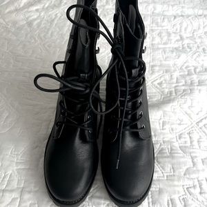 Madden girl combat boots, size 9.5